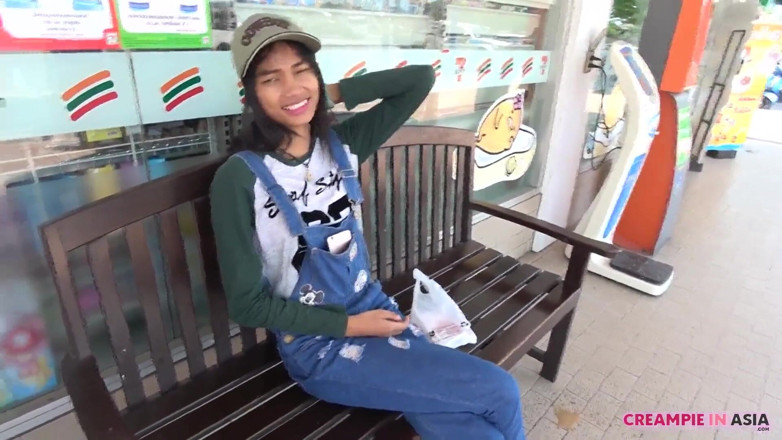 Creampie In Asia: Sono andato in una villa con piscina privata in 2 giorni / 1...