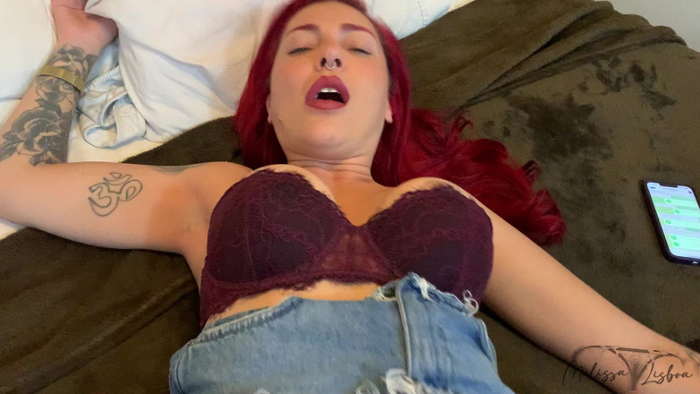 MelissaLisboa: Mluvit s paroháčem a jeho kamarádem, který mě šuká a dělá...