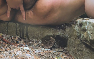 Tagyourit: Kencing di Wild