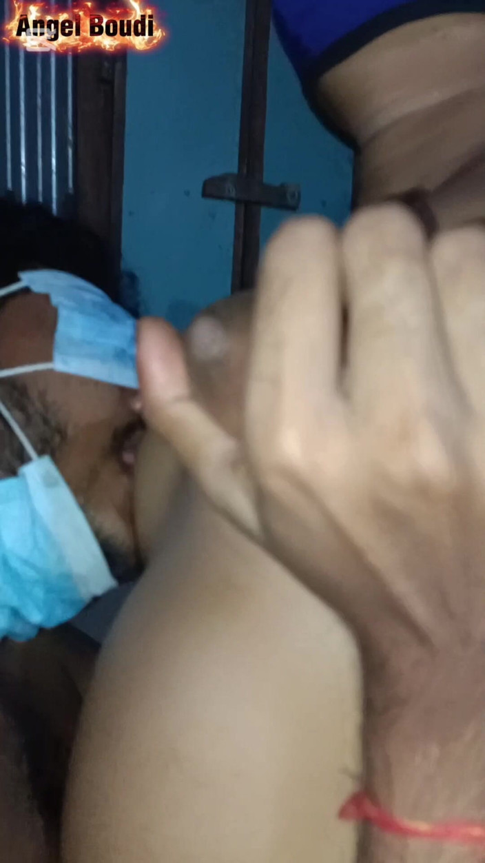 Roshalo Boudi: La bengalese angel boudi e suo marito un video porno...