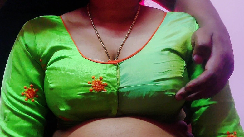 Desi Mohini: Indischer lehrer mit dicken möpsen, neues sexvideo