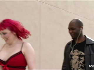 Full porn collection: Adolescentă roșcată iepuraș futută de o pulă mare și neagră în futai...