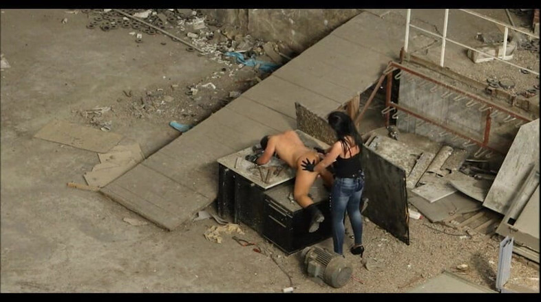 Lady Luciana Di Domizio: The big black cock in the factory