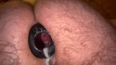 Anal Steve: Spermă cu picurare anală, dop anal gol