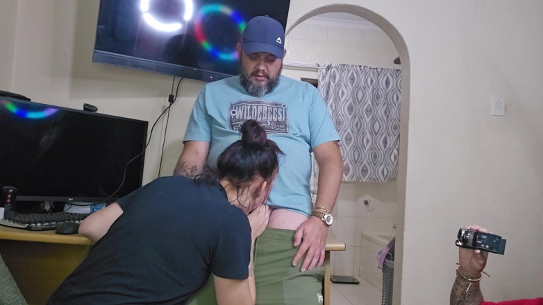 Sparowdox: 19 Year Old Red Head Sucking Dick