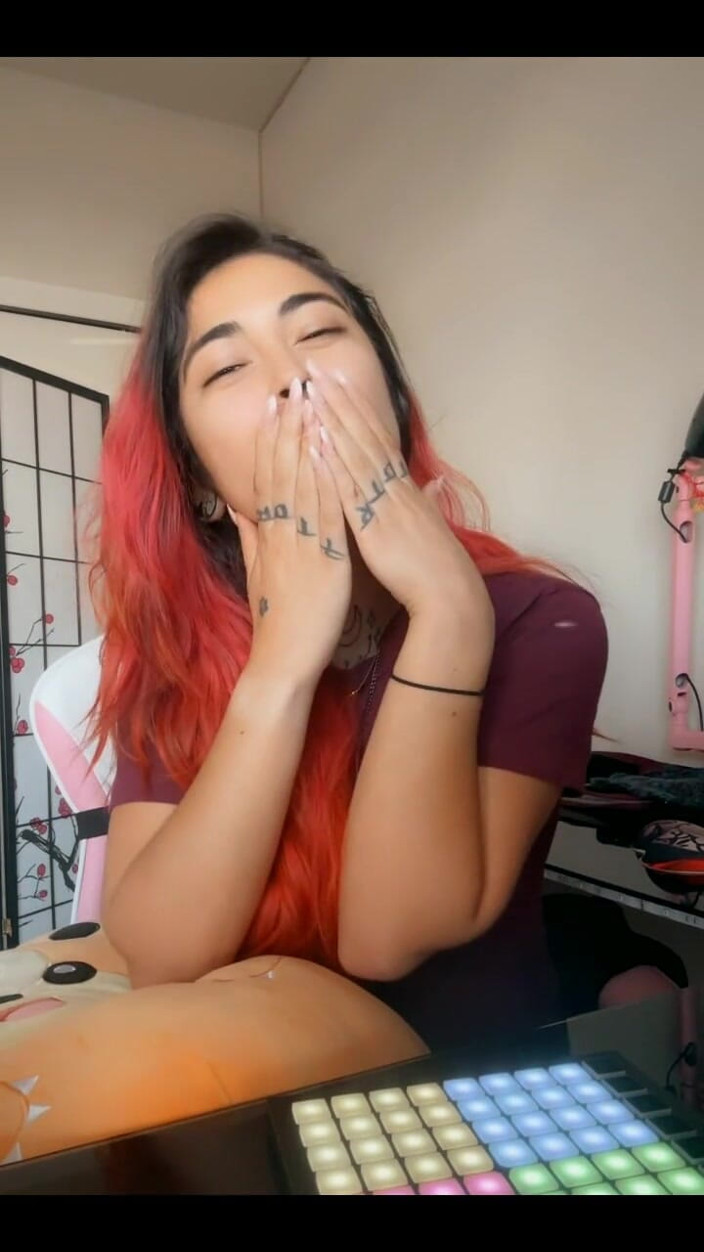 lilRavenFox: Lil 更新 Happy Leo season，我的伙计们
