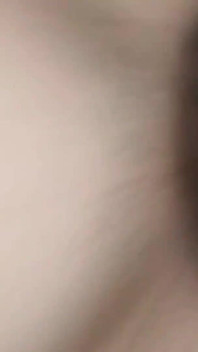 Po hodině je vždy nadržená, proto ji ošukám, skončím v ní a naplním jí kundičku mrdkou