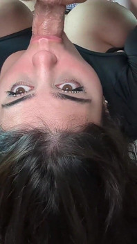 Upside Down Throat-pounding & a Messy Throat-pie