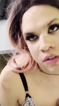 Travesti gorda fez ele gozar duas vezes
