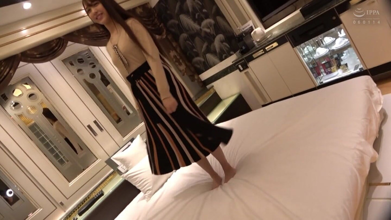 MBM3988: M624g08 Gonzo Sex at a Love Hotel with a Beautiful...
