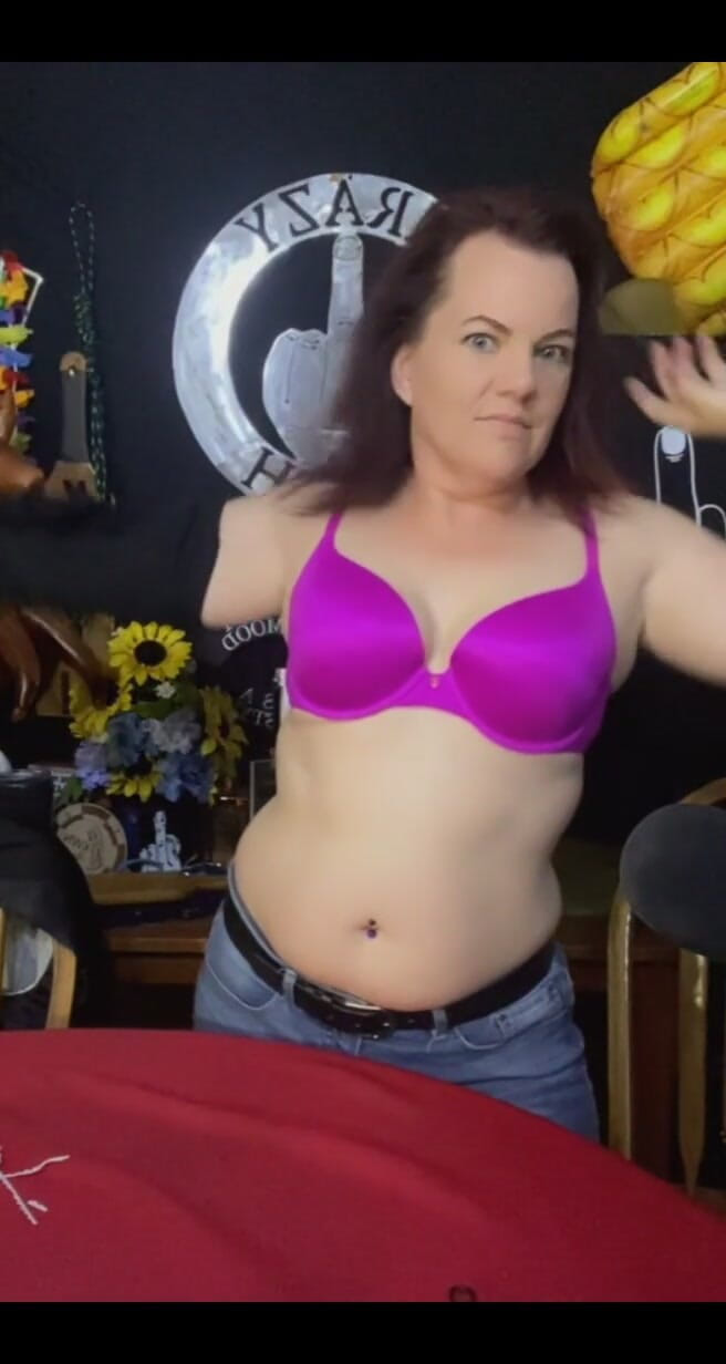 Ms Amanda: 3077295 rozbieranie się