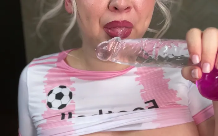 Ariana Faye: I Want to Drain Your Balls