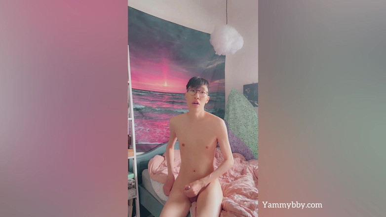 Yammybby: 자지를 따먹을 준비가 된 마른 발정난 아시아 소년