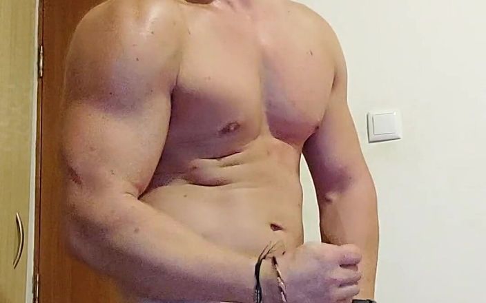 Michael Ragnar: Full Body Standing Muscle Pose and Masturbating, Cum After 3 Days...