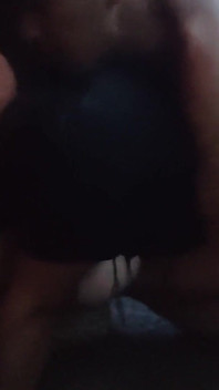 Argentina gordita siendo aceitada en la cola full hd