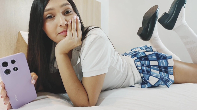 Teen sex 66: Estudante enteada é convidada para um quarto de hotel por seu...