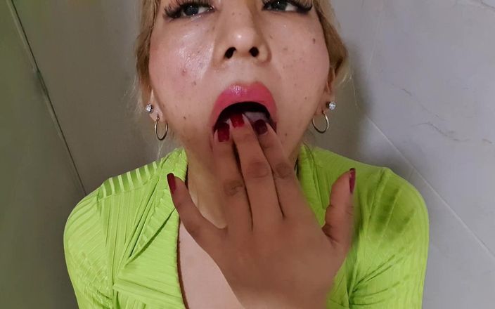 AgataDelphine: Aku suka banget kontolku