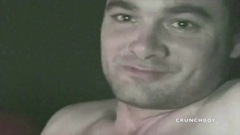 GAY VINTAGE PORN: Sporitve boy loves to auto self suck