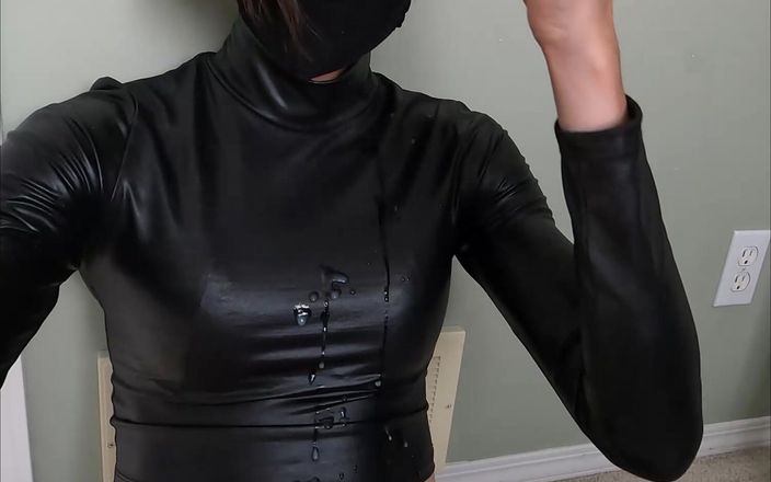 Mistress Mel: Your Dom Mistress Pissing and Cumming