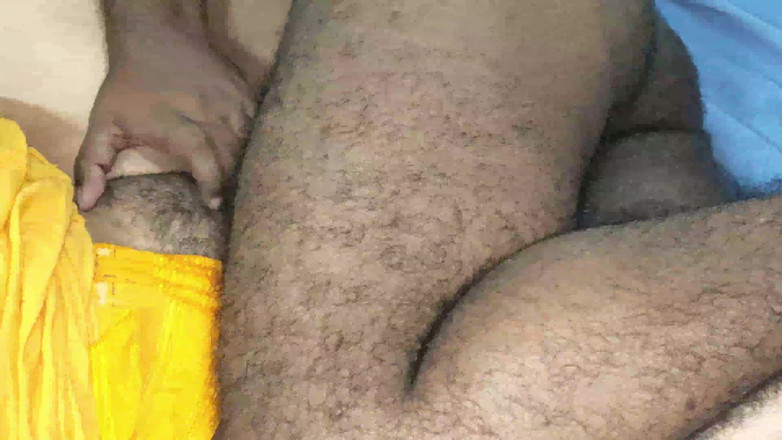 Desistar: Znajduję moją napalona macochę w pokoju porno w Indiach