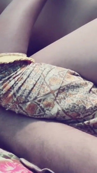 德西学生妹第一次激情做爱 - 我操了我年轻的继妹