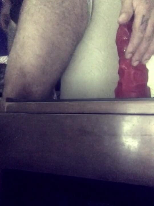 Phillholes: Jeździć dużym grubym dildo
