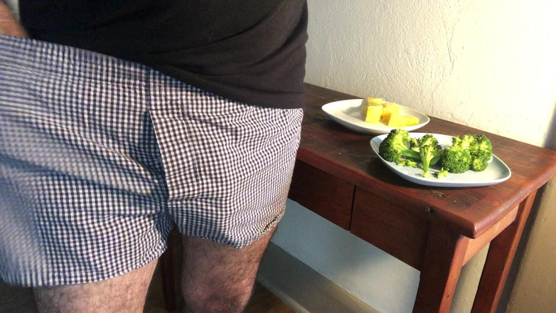 OhTrevor: Ohtrevor jí pro větší nálož mrdky.