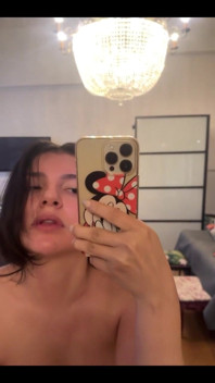 I'm so Hot... if You Don't Believe Me Just Watch