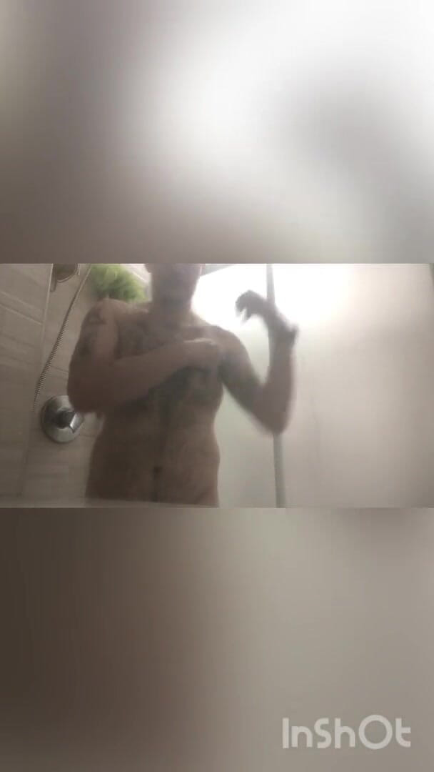 Federico Fava: Boy up takes a shower and then
