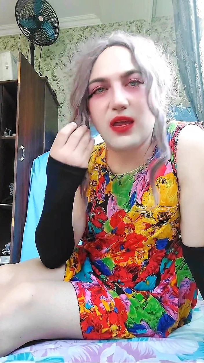Kitty_Cross: Báječný vkus: Booty Ultimate Crossdresser šaty Podívaná! Crossdresser Kitty