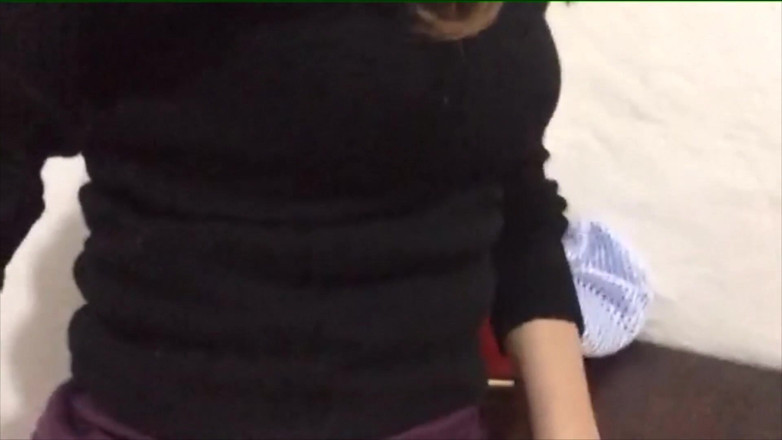 Adorable Teen: Vytáhni mi krátkou sukni a otevři ti nohy