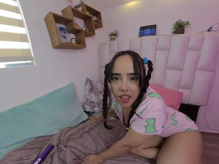 CuttiejennieVR: Ddy Fuck My Pussy and Ass to Make Me Horny...