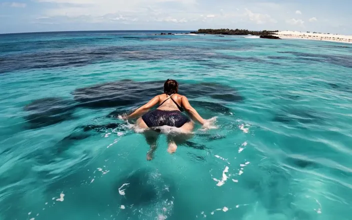 Dukes Hardcore Honeys: Mrs. Keagan Enjoying Her Vacation