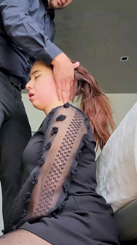 Cewek nakal ini dientot habis-habisan setelah dicambuk habis-habisan sama pacarnya