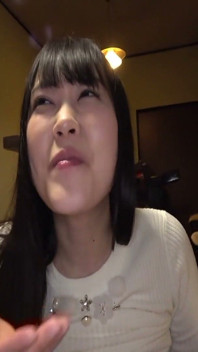 [Lavoro sessuale sotterraneo] [Yuzuha (26)] Fellatio nello spazio pubblico e rimozione di Paizuri
