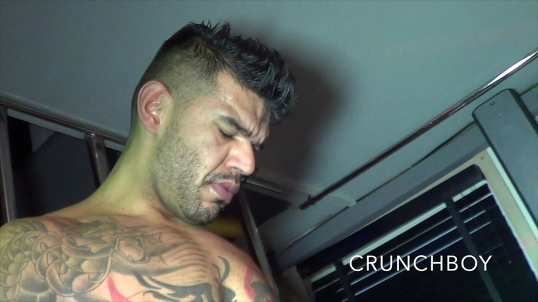 AMATOR BAREBACK FRENCH STUDIO: 2414 chico francés follado a pelo por xxl latino duick