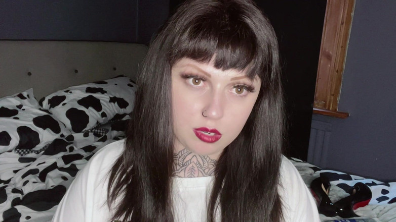 Miss Valentina: 잔인한 교사 웨지 처벌