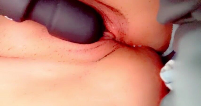 Xxhoney Pxssy: Masturbazione fatta in casa con vibratore