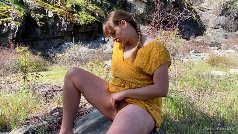 Brooke Casey: Tour badan berbulu dewi berjanggut