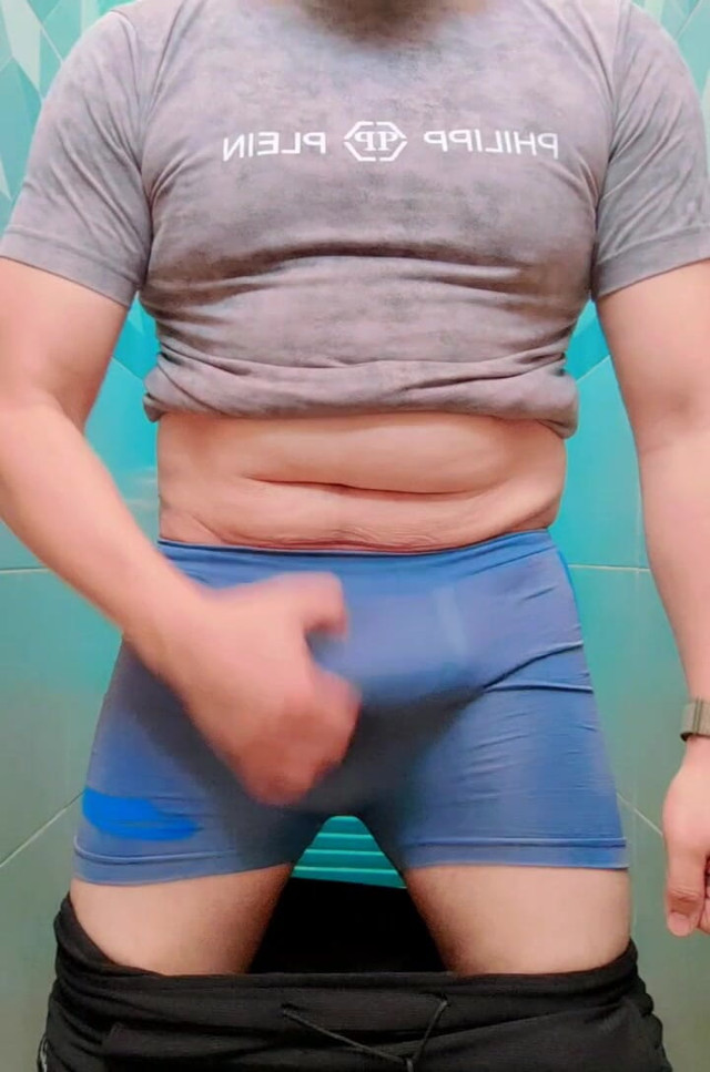 Play with My Dick (EgyptianStallion82)