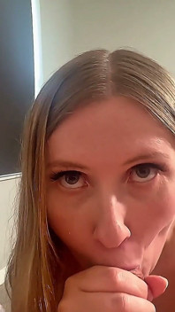 Sólo sexuální video přerušené mojí přítelkyní POV