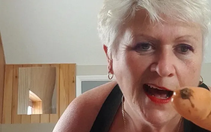 Uk Joolz: Phone Chat with Anal Play