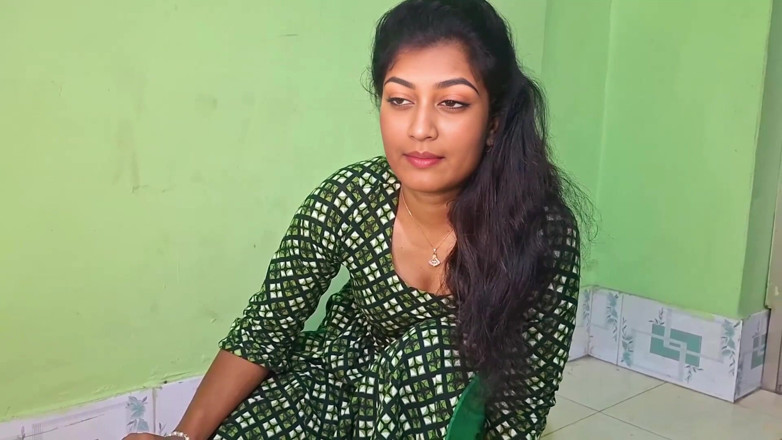 Laila xxx porn169: सौतेली बहन मेरा लंड देखकर गुस्से में है, सौतेली बहन सौतेले भाई से मदद मांग रही है