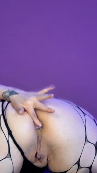 Mông lớn MILF (má mì quyến rũ)