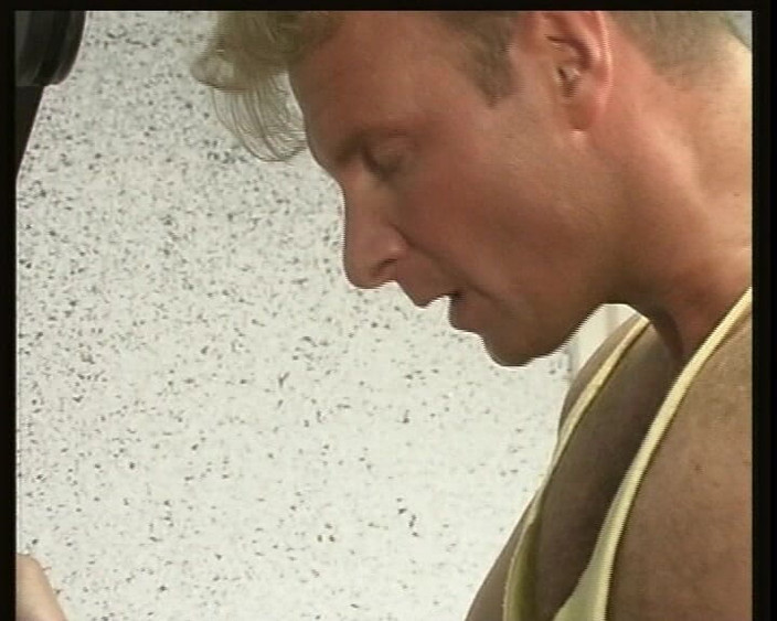 German's Young Babes: Dvojitý ošukaný německý kotě si užívá divokou trojku