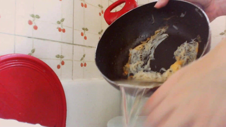 Nicoletta Embassi: Apron fetish dishwashing