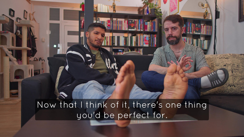 PSM Tickling Network: Il met son demi-frère au travail