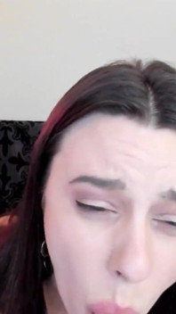 来自你妻子的精液荡妇继妹的打手枪
