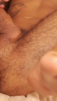Hairy Tiny Twink 19 Bierze pięść! Letthemwatch hardcore sex gejowski