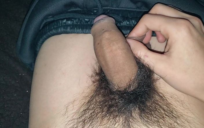 Officialztwink: 19 Year Old in Bed Playing with Penis